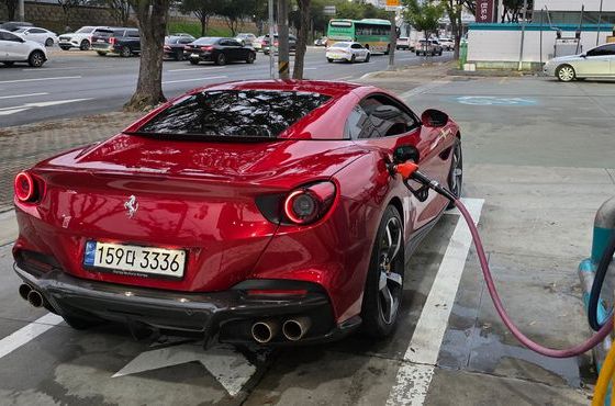 Ferrari Portofino M 3.9 V8 — пробег 7 500 км — фото 3 из 5