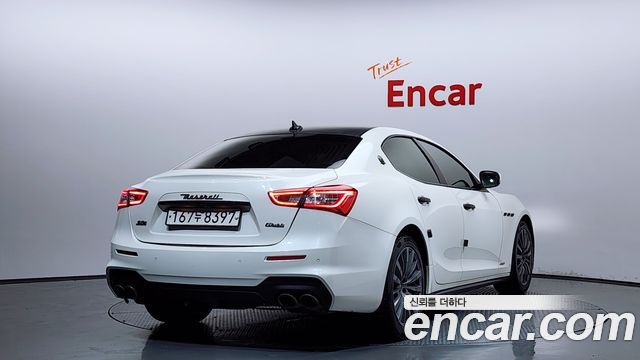 Maserati Ghibli из Кореи Encar
