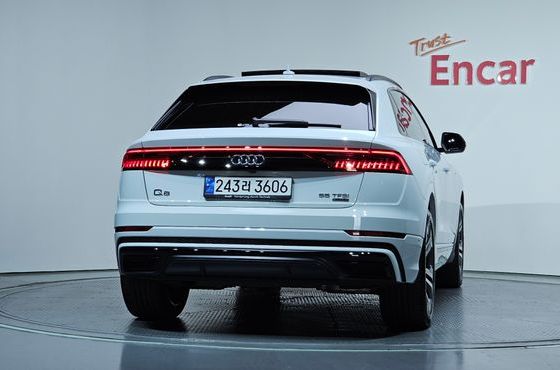 Audi Q8 55 TFSI Quattro Premium — пробег 30 464 км — фото 4 из 5