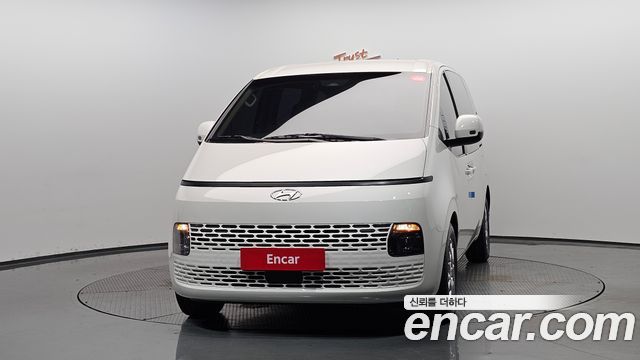 Hyundai Staria Tourer 11-Seater Modern — пробег 75 676 км — фото 3 из 5