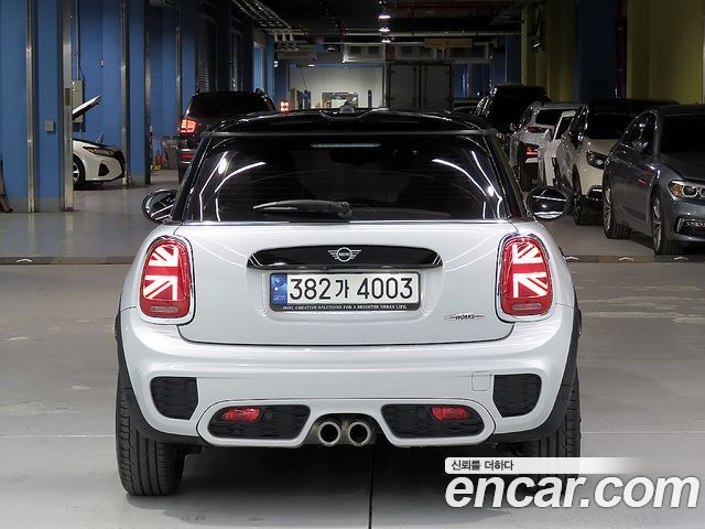 Mini Cooper JCW 3rd Generation — пробег 35 746 км — фото 2 из 5