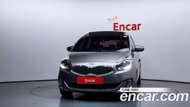Kia Carens 1.7 VGT Noblesse — пробег 172 064 км — фото 3 из 5