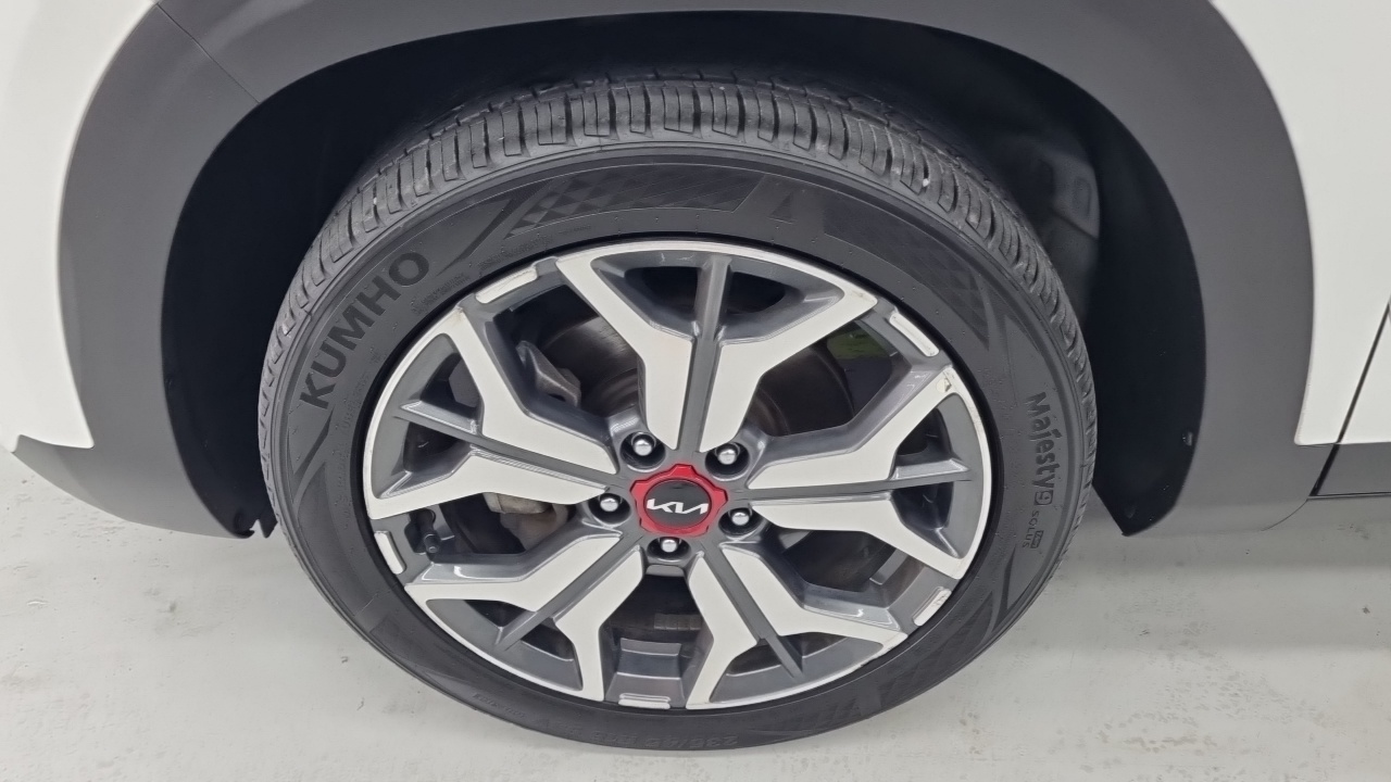 Kia Seltos из Кореи Encar
