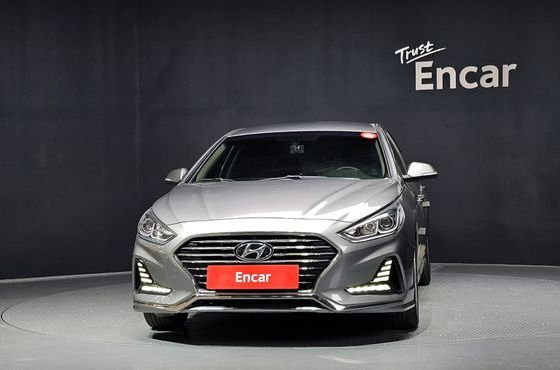 Hyundai Sonata 2.0 Smart — пробег 179 132 км — фото 3 из 5