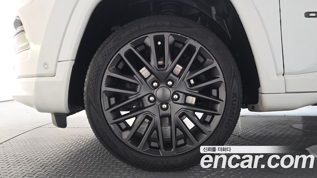 Jeep Compass из Кореи Encar