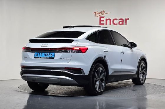 Audi Q4 e-tron 40 Premium Sportback — пробег 34 662 км — фото 2 из 5