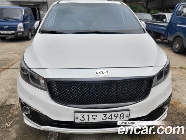 Kia Carnival 9-seater Noblesse — пробег 191 799 км — фото 3 из 5