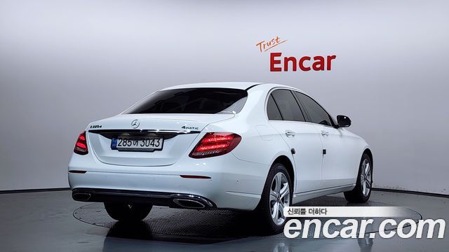 Mercedes-Benz E-Class из Кореи Encar