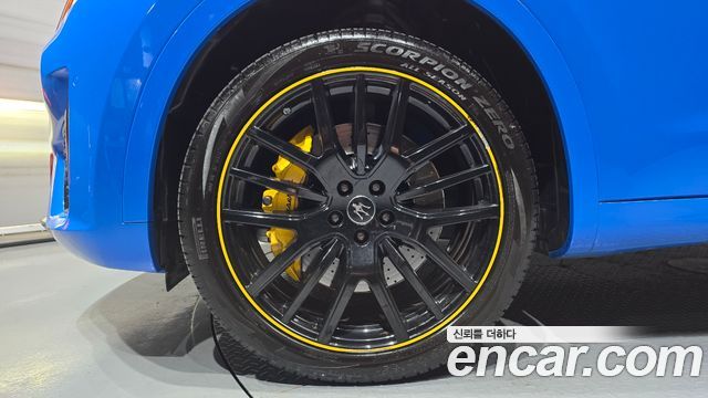 Maserati Levante из Кореи Encar