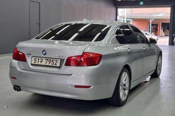BMW 5-Series 528i xDrive — пробег 110 000 км — фото 3 из 5
