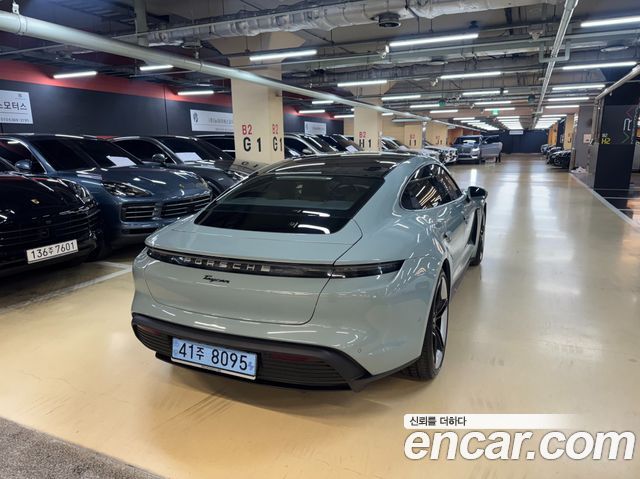 Porsche Taycan из Кореи Encar