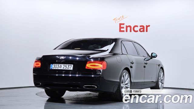 Bentley Flying Spur 6.0 — пробег 80 342 км — фото 2 из 5