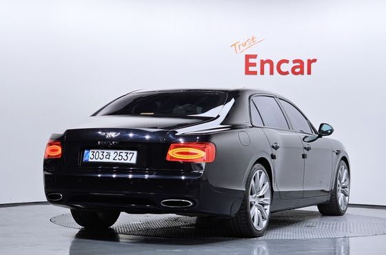 Bentley Flying Spur 6.0 — пробег 80 342 км — фото 2 из 5