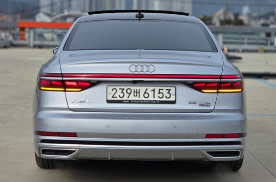 Audi A8 55 TFSI Quattro LWB — пробег 96 957 км — фото 5 из 5