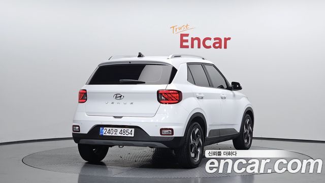 Hyundai Venue из Кореи Encar