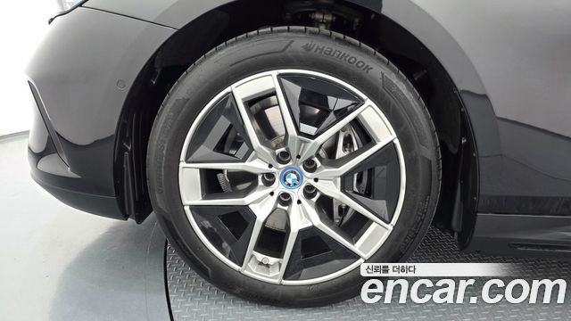 BMW i5 из Кореи Encar