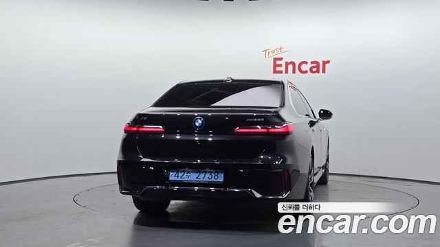 BMW i7 из Кореи Encar