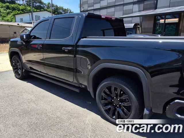 GMC Sierra Denali-X — пробег 9 000 км — фото 4 из 5