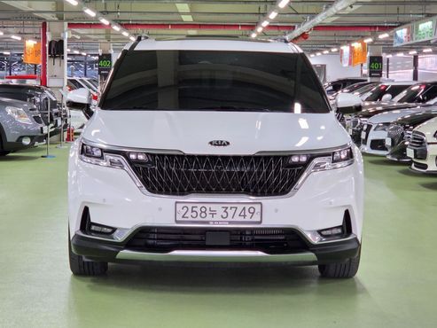 Kia Carnival Diesel 9-Seater Signature — пробег 72 050 км — фото 3 из 5