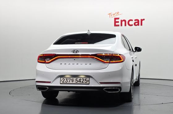 Hyundai Grandeur 2.4 Exclusive Special — пробег 82 825 км — фото 4 из 5