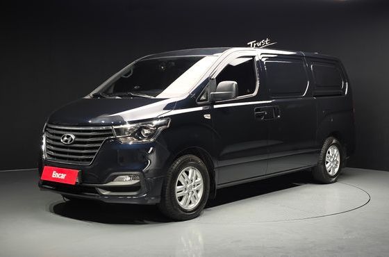 Hyundai Starex Van 3-Seater Smart — пробег 197 125 км — фото 1 из 5