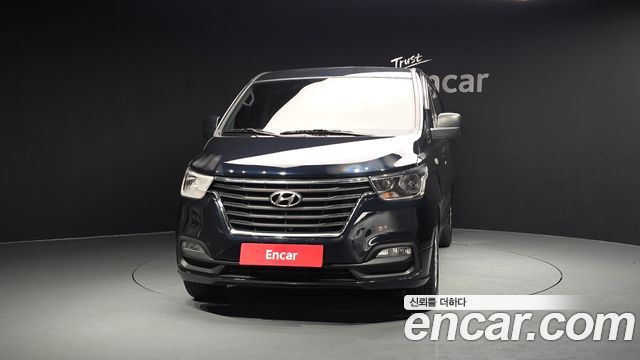Hyundai Starex Van 3-Seater Smart — пробег 197 125 км — фото 3 из 5