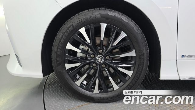 Toyota Alphard из Кореи Encar