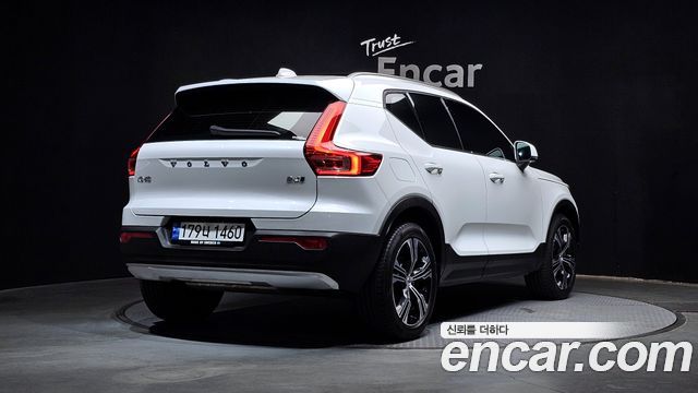 Volvo XC40 B4 Inscription — пробег 39 064 км — фото 2 из 5