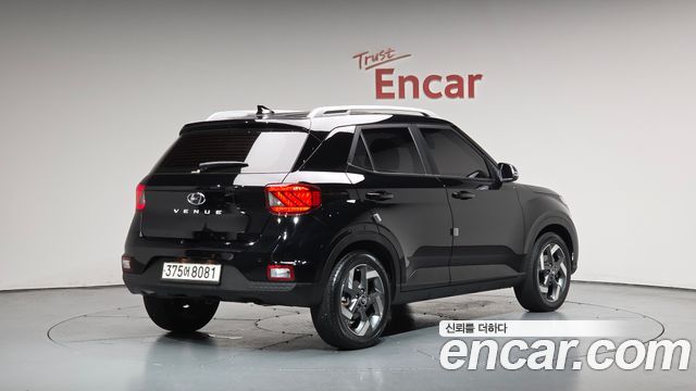 Hyundai Venue из Кореи Encar