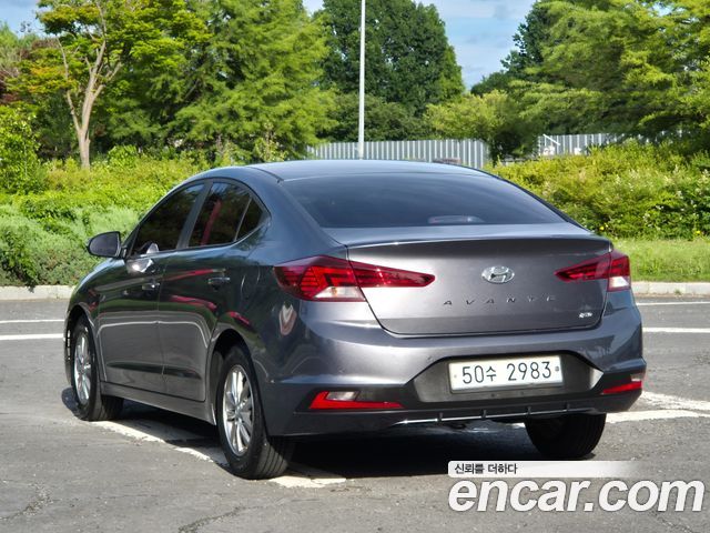 Hyundai AVANTE 1.6 Diesel Smart — пробег 86 396 км — фото 4 из 5