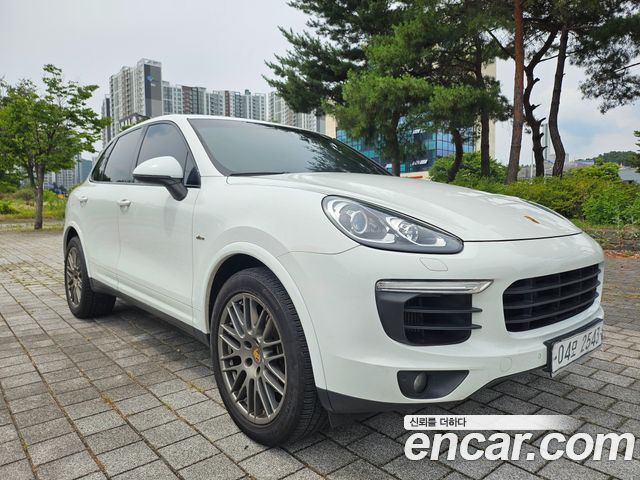 Porsche Cayenne 3.0 Diesel Platium Edition 958 — пробег 182 800 км — фото 2 из 5