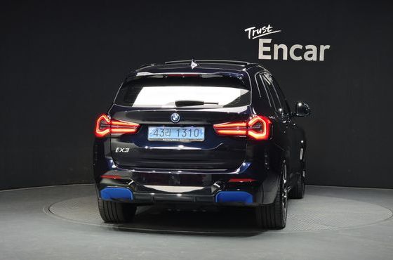BMW iX3 M Sports — пробег 38 729 км — фото 4 из 5