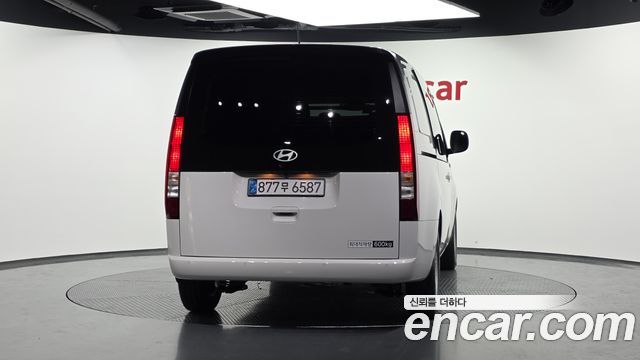Hyundai Staria из Кореи Encar
