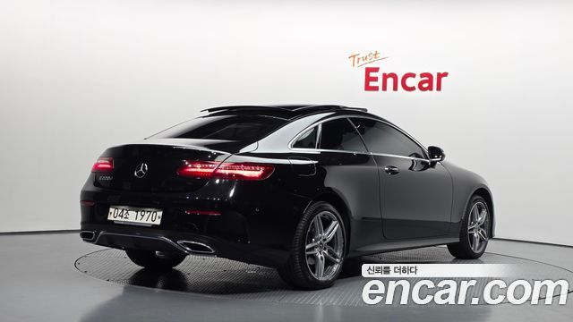 Mercedes-Benz E-Class из Кореи Encar