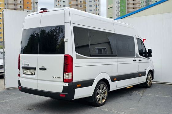 Hyundai Solati 15-seater Luxury — пробег 49 350 км — фото 2 из 5