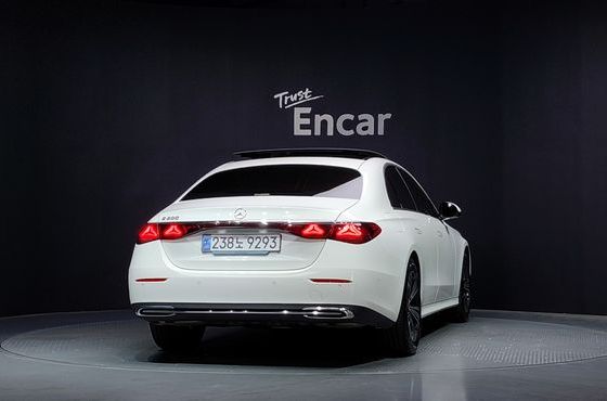 Mercedes-Benz E-Class E200 Avantgarde — пробег 16 330 км — фото 4 из 5