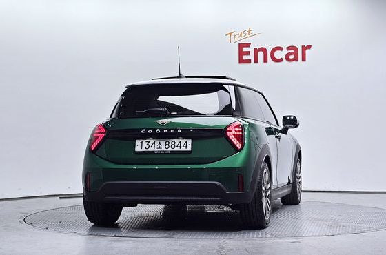 Mini Cooper Classic — пробег 8 344 км — фото 4 из 5