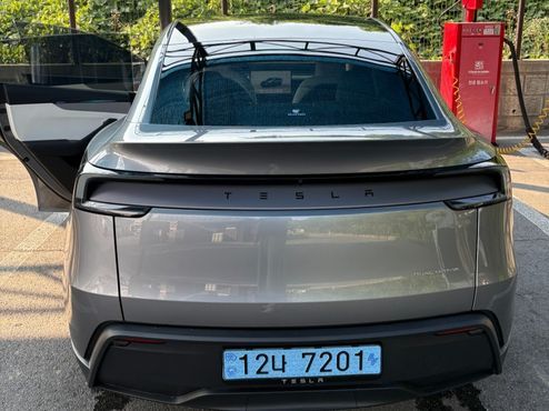 Tesla Model Y Long Range AWD — пробег 8 500 км — фото 2 из 5