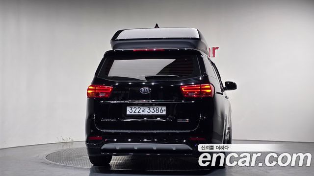 Kia Carnival из Кореи Encar