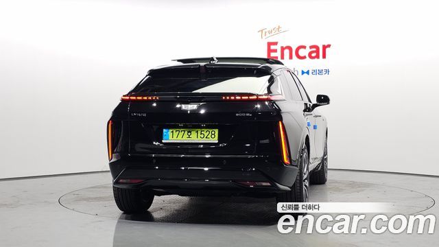 Cadillac Lyriq из Кореи Encar
