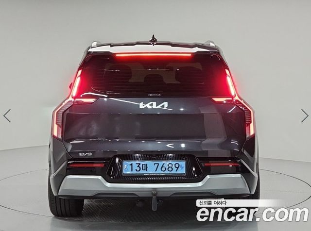 Kia EV9 из Кореи Encar