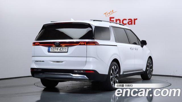 Kia Carnival из Кореи Encar