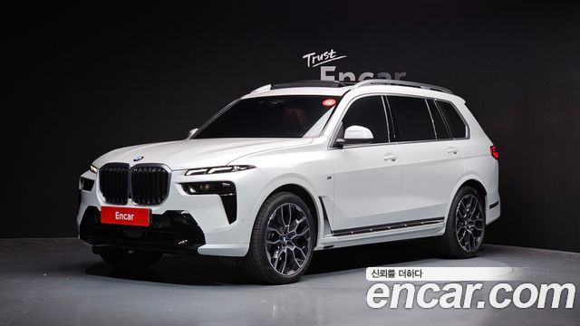 BMW X7 xDrive 40i M Sport 6STR — пробег 7 319 км — фото 1 из 5