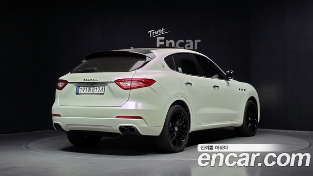 Maserati Levante 3.0 AWD Luxury — пробег 118 189 км — фото 2 из 5
