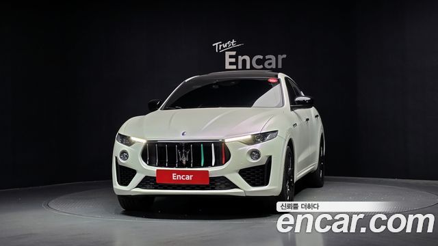 Maserati Levante 3.0 AWD Luxury — пробег 118 189 км — фото 3 из 5