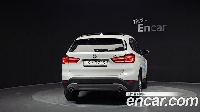 BMW X1 xDrive 20d — пробег 109 654 км — фото 4 из 5