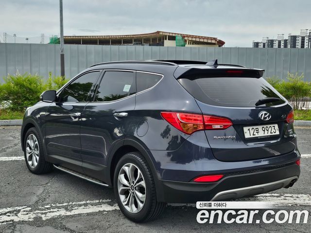 Hyundai Santafe Diesel(e-VGT) 2.0 4WD Exclusive — пробег 123 421 км — фото 3 из 5