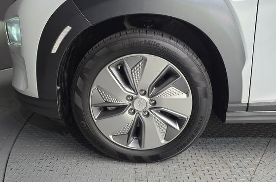 Hyundai Kona Premium — пробег 69 780 км — фото 5 из 5
