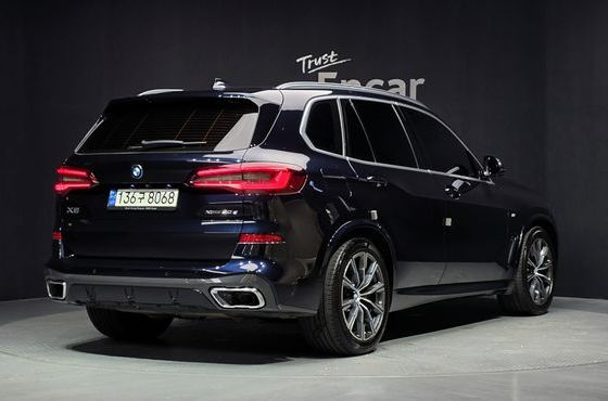 BMW X5 xDrive 30d M Sport — пробег 101 218 км — фото 2 из 5