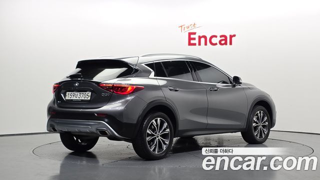 Infiniti QX30 из Кореи Encar